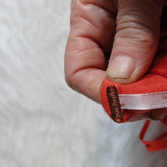 Free‎ People  Red & Black Tropical Floral   Blouse M - Picture 4 of 9